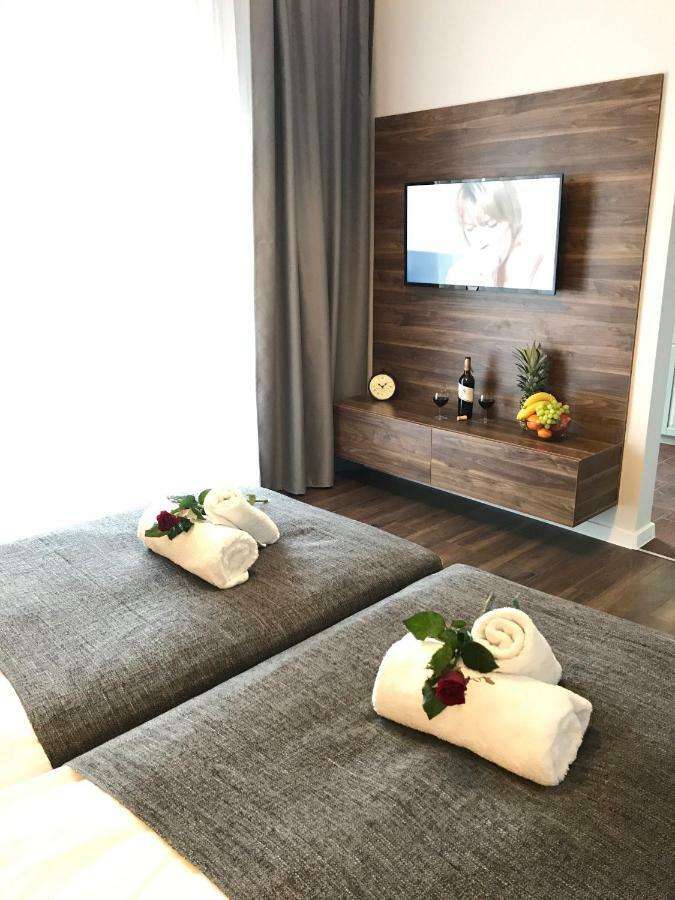 Premium Apartment - Chopin Airport 바르샤바 외부 사진